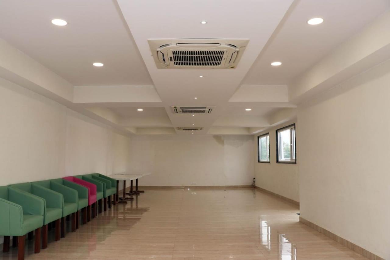 Hotel Savitri Signature Narsinghpur 외부 사진