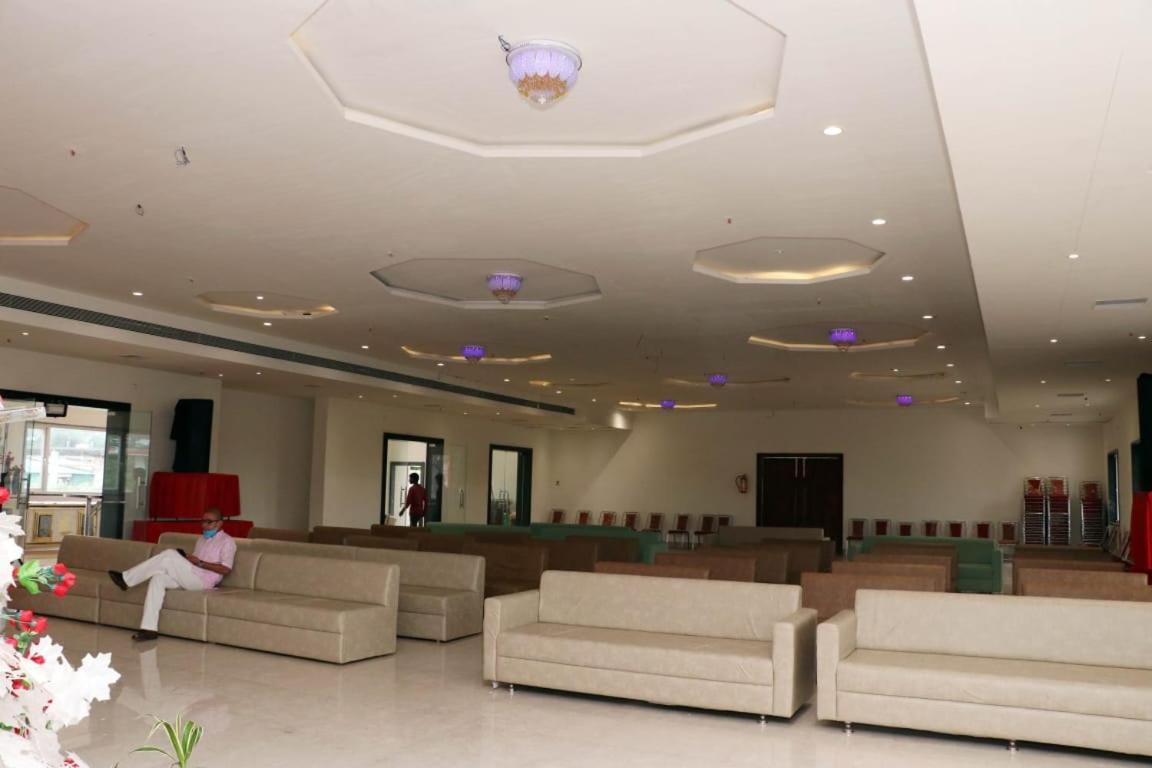 Hotel Savitri Signature Narsinghpur 외부 사진