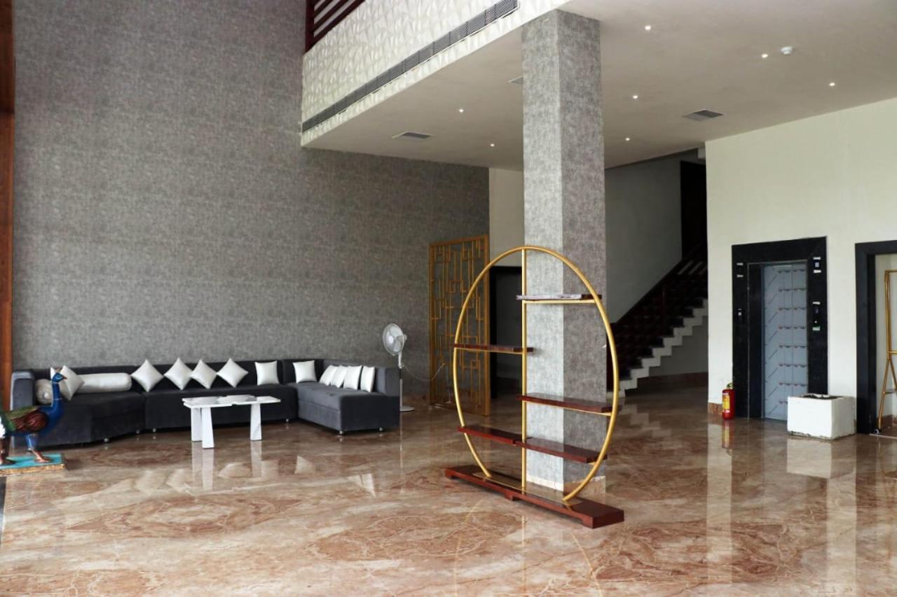 Hotel Savitri Signature Narsinghpur 외부 사진